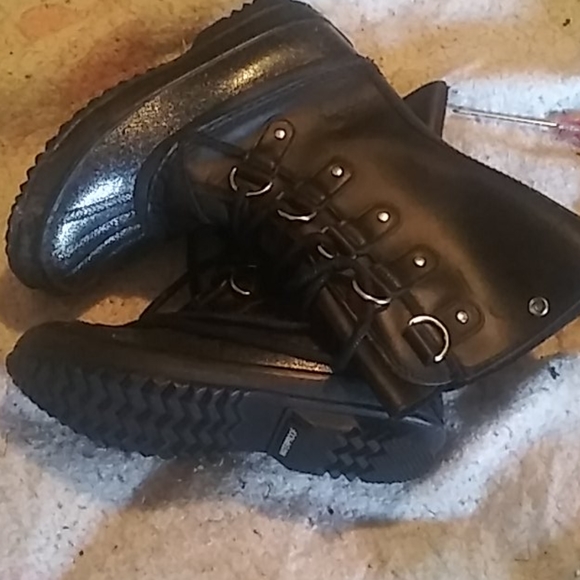 Boots - Picture 2 of 4